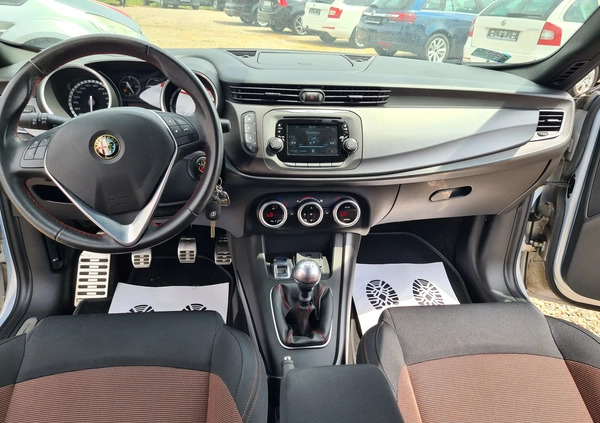 Alfa Romeo Giulietta cena 29900 przebieg: 252953, rok produkcji 2015 z Recz małe 232